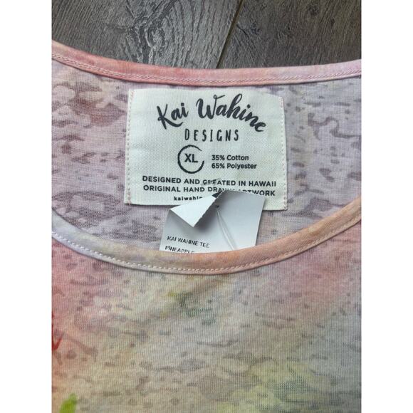Kai Wahine XL Pineapple Tee NWT Hawaii Watercolor Print Vacation Tropical Top - Picture 3 of 6